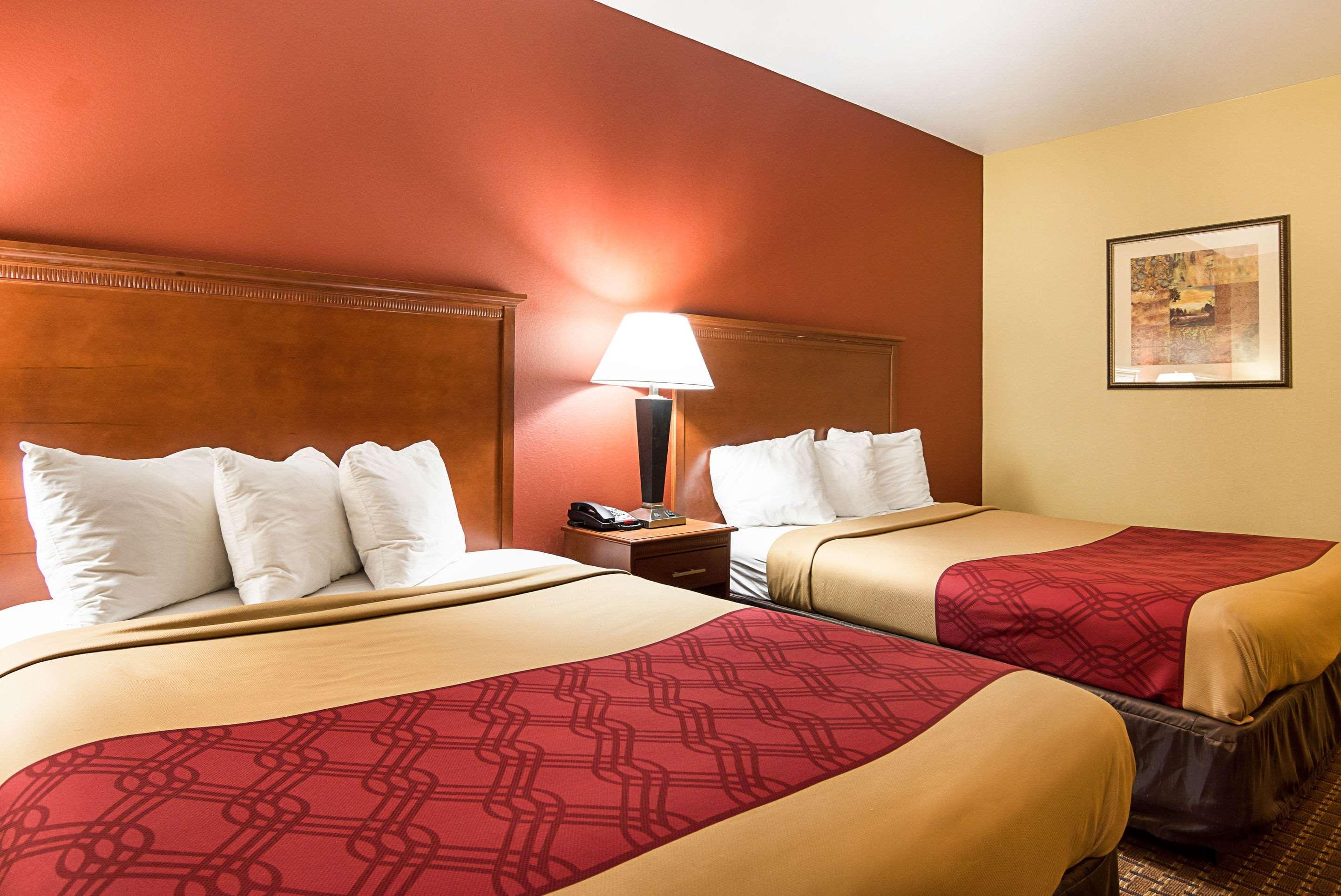 Econo Lodge Inn & Suites Little Rock Sw Екстериор снимка