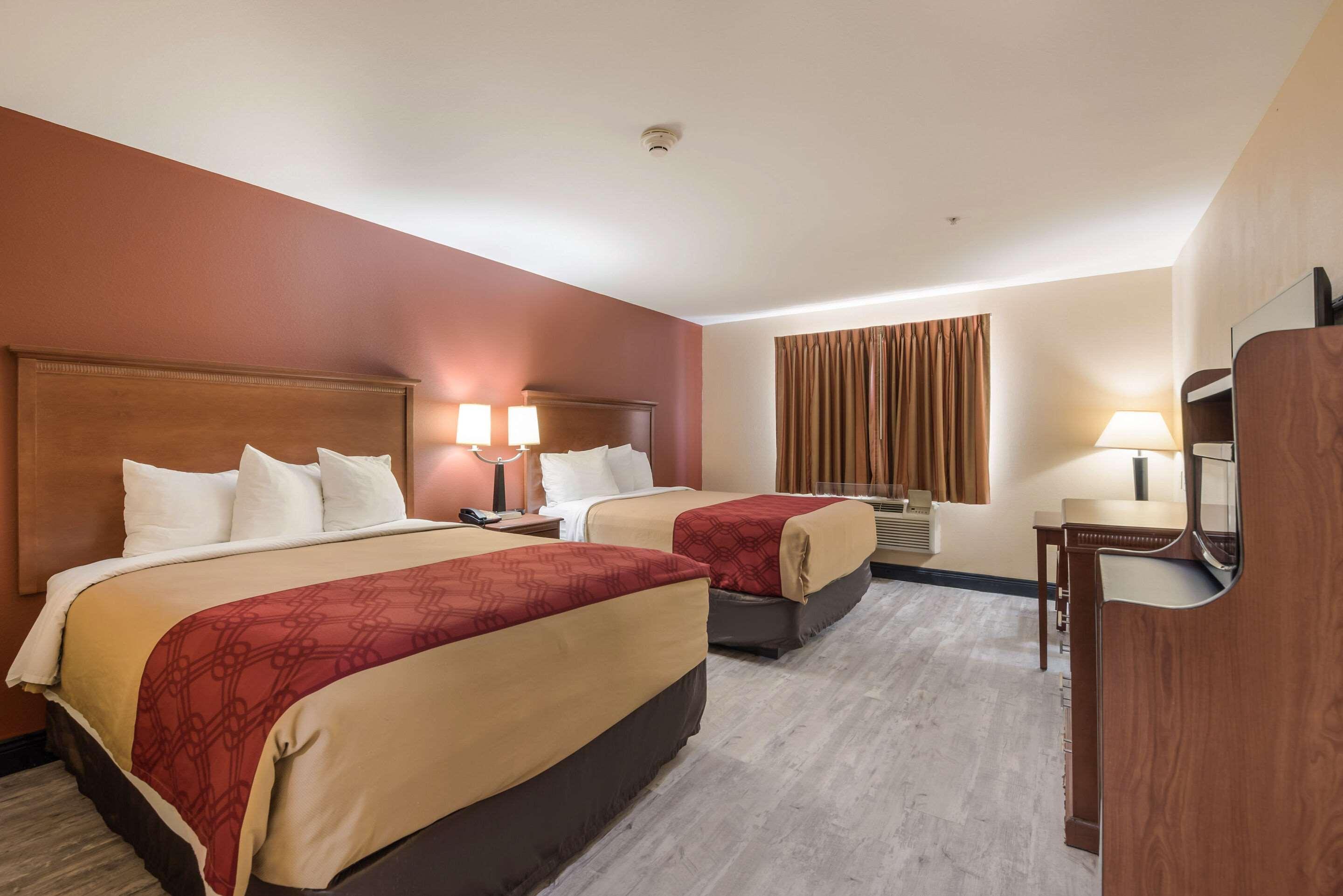 Econo Lodge Inn & Suites Little Rock Sw Екстериор снимка
