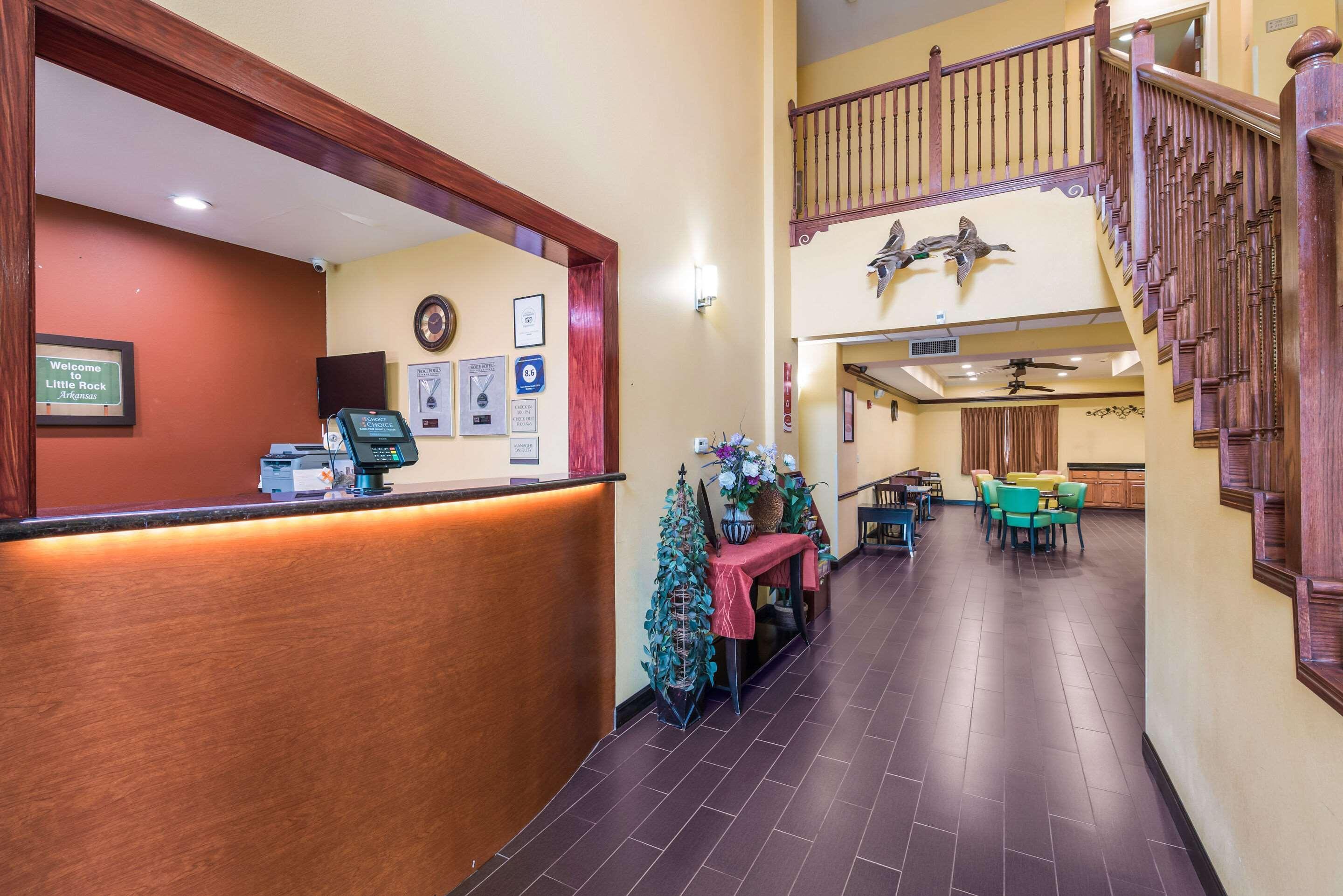 Econo Lodge Inn & Suites Little Rock Sw Екстериор снимка
