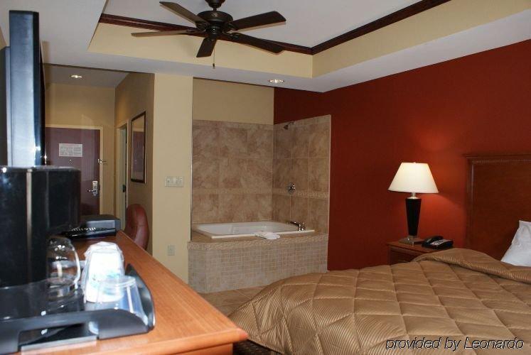 Econo Lodge Inn & Suites Little Rock Sw Стая снимка