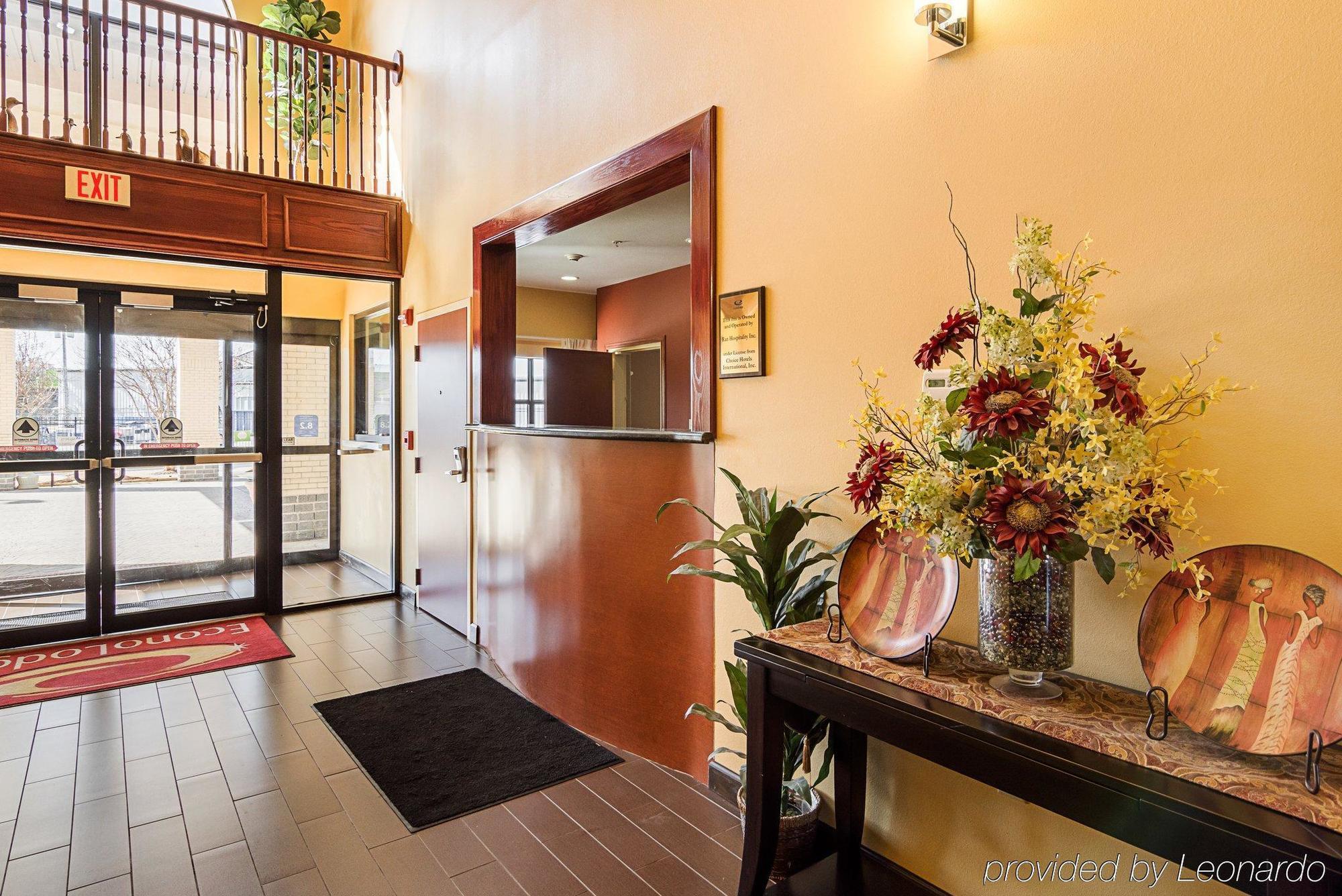 Econo Lodge Inn & Suites Little Rock Sw Екстериор снимка