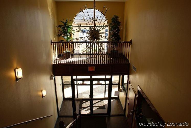 Econo Lodge Inn & Suites Little Rock Sw Интериор снимка